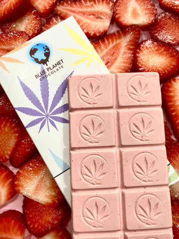 Delta 9 Strawberries and Cream Chocolate Bar - 150mg White Chocolate